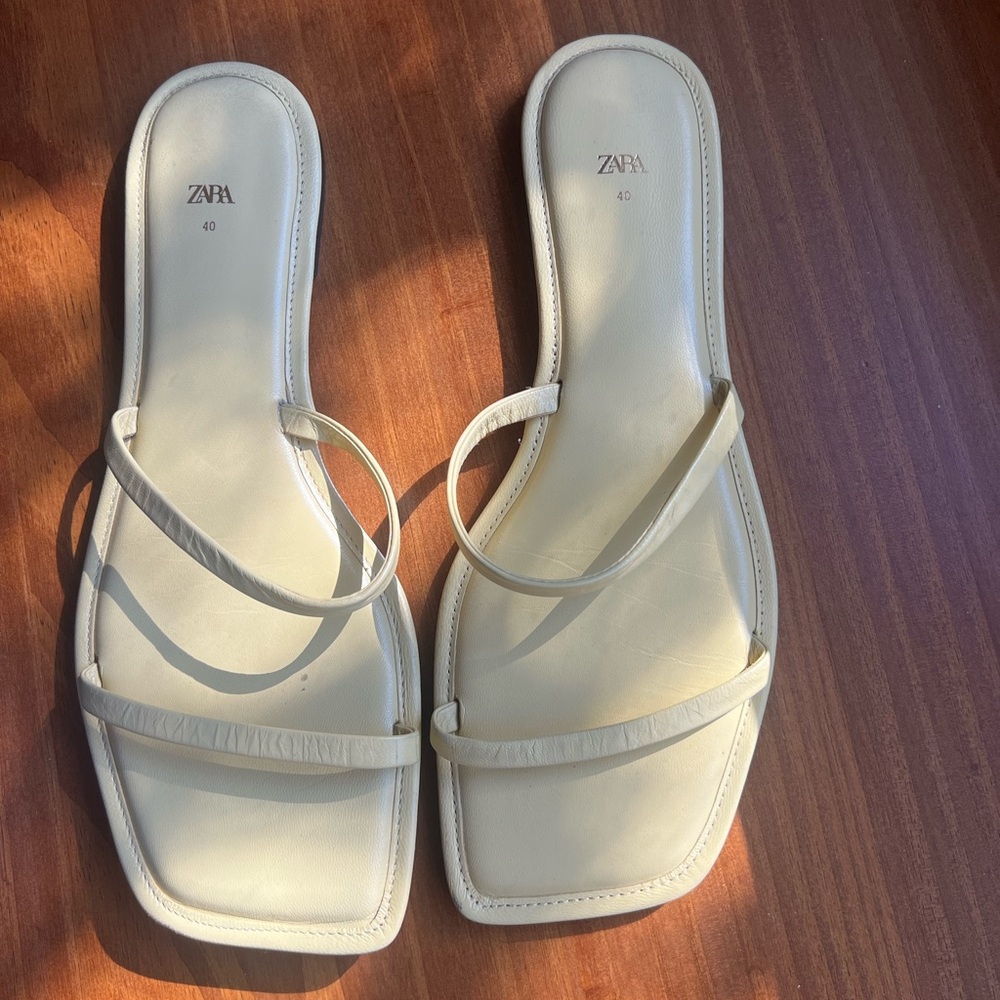 Zara Women's Cream Strappy Sandals